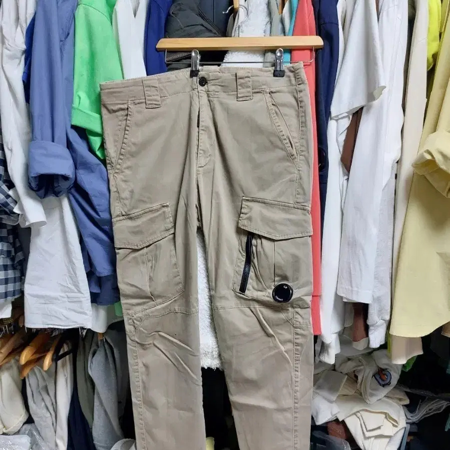 CP컴퍼니 카고 팬츠 베이지 48 백화점판