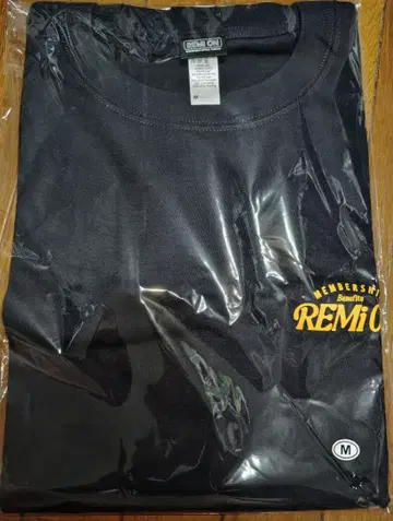 레미오로멘 REMI ON 티셔츠 M 사이즈