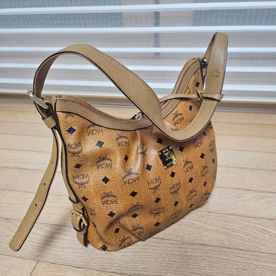 MCM 비세토 토트백 브라운