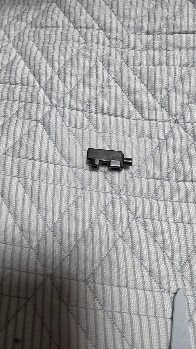크시 건담 g프레임 어케 관절 구합니다ㅠㅠ