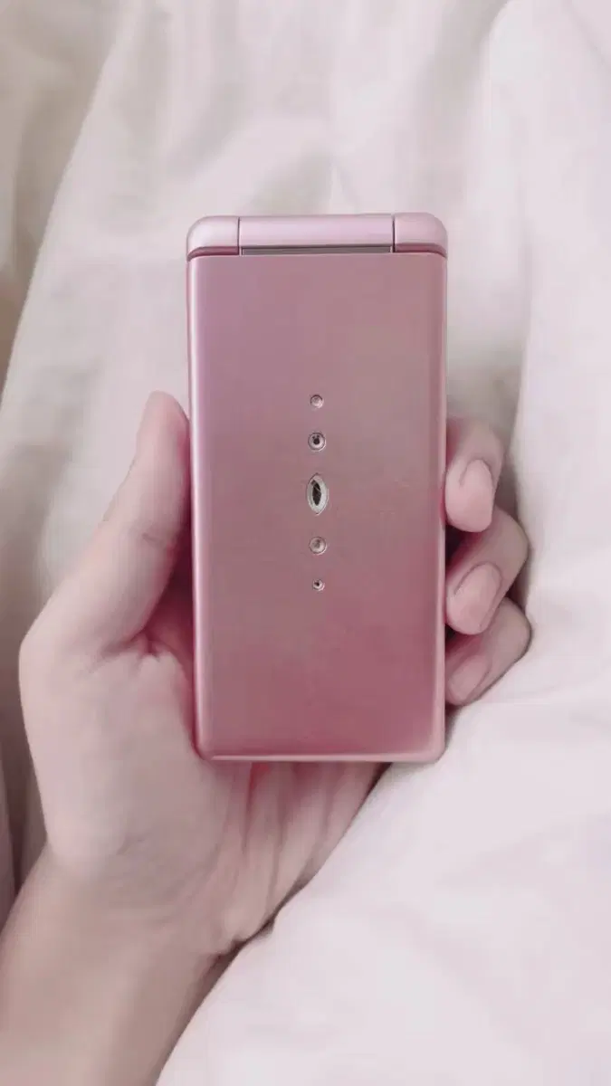 고전 일본 빈티지 핑크 도코모 폴더폰 목업폰