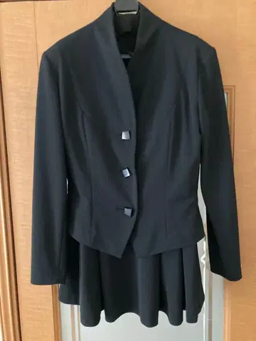 [아틀리에 서브] 여성용 블랙 수트