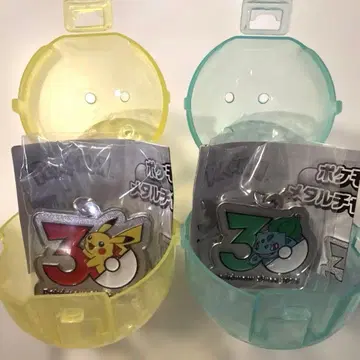 포켓몬 30주년 메탈 참 마스코트 피카츄 이상해씨
