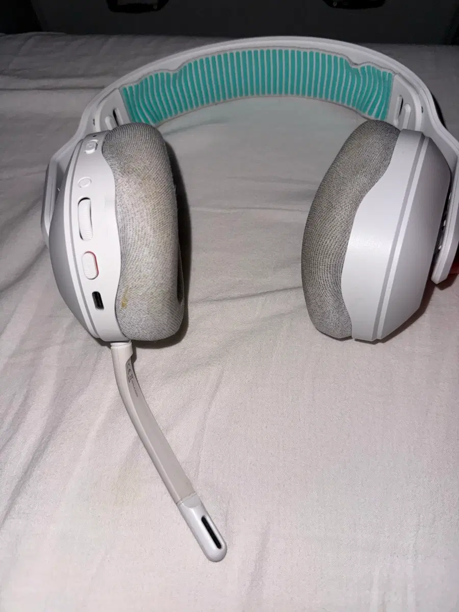 로지텍 g522 무선게이밍 헤드셋