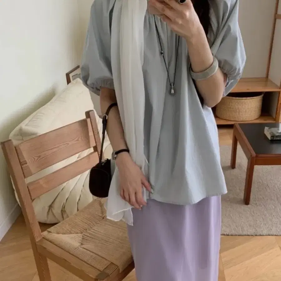 퍼프소매 블라우스