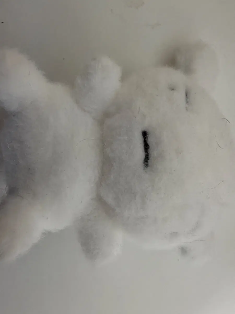 부들부들한 흰둥이 인형