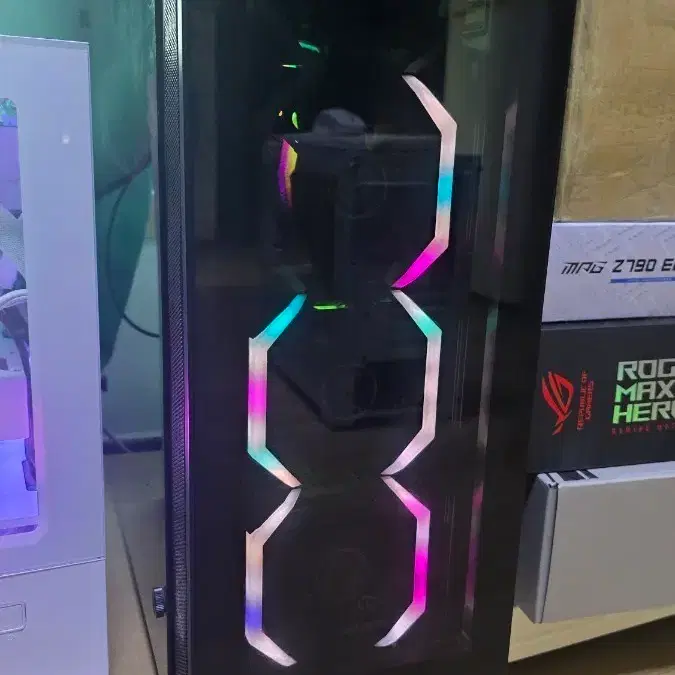 직거래)PC 미들타워 케이스 블랙