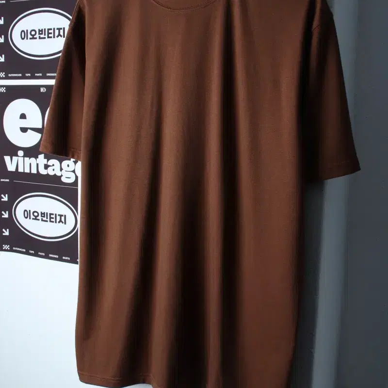 (2XL) 로맨틱 파이어리츠 반팔 티셔츠 빅사이즈 브라운-H36458