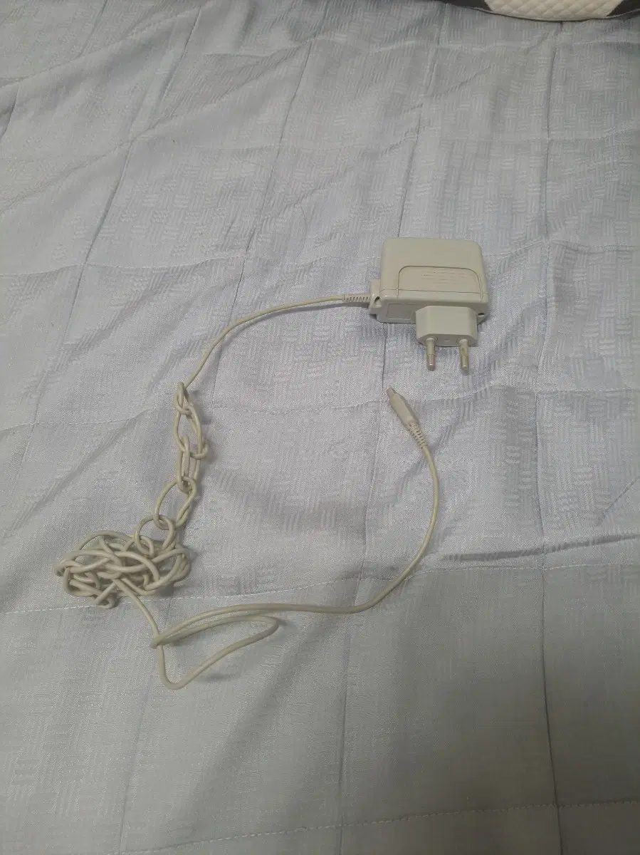 닌텐도 3ds충전기