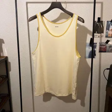BISOWN TRIM TANK WHITE x CORN 사이즈 4