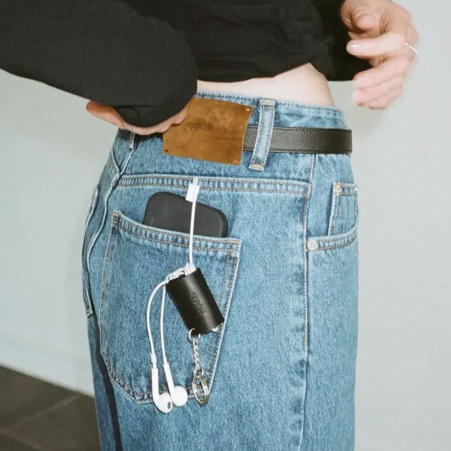 에피타이트 eppetit EMBER EARPHONE HOLDER_BLACK 이어폰홀더 키링