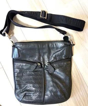 EMPORIO ARMANI 엠포리오 아르마니 숄더