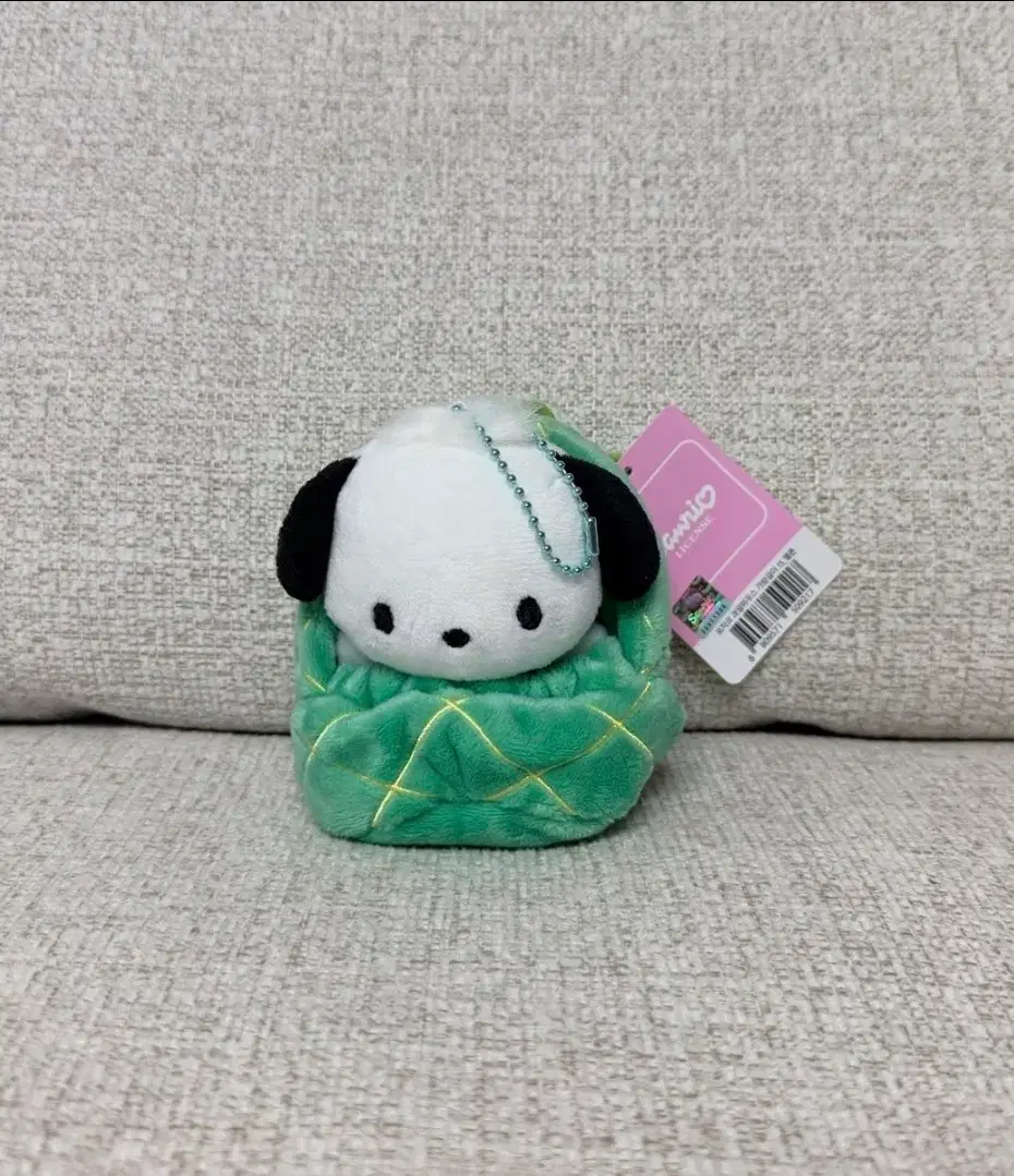정품 산리오 포차코 메론 과일하우스 10cm 키링 인형