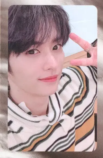 StrayKids CLE:LEVANTER LeeKnow 트레이딩 카드 은색 테두리