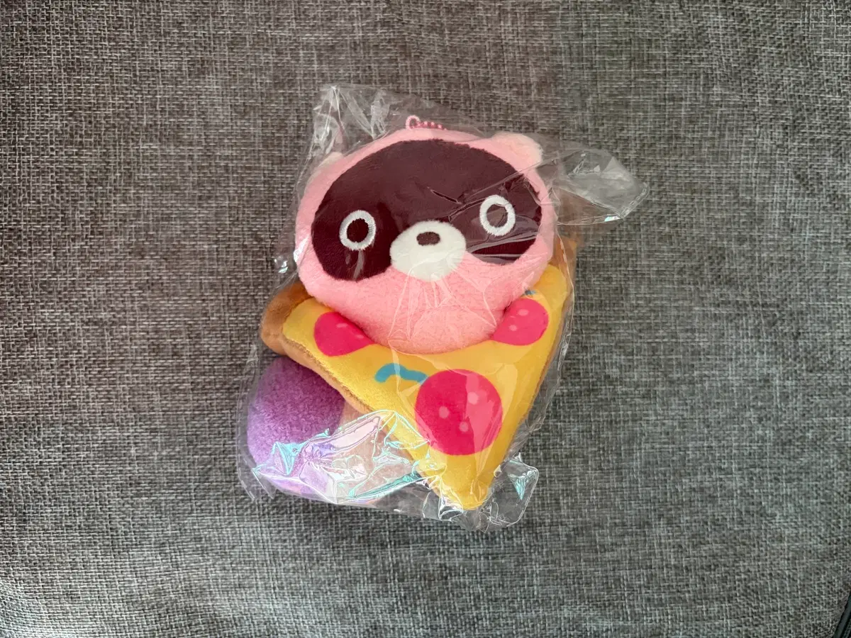 반올림피자 도구리 콜라보 인형