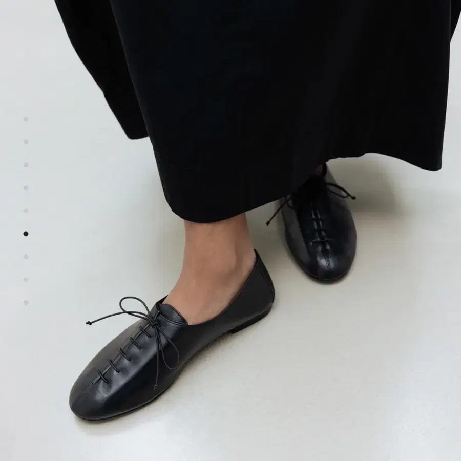 구해요 쿠에른 로마12 무광블랙