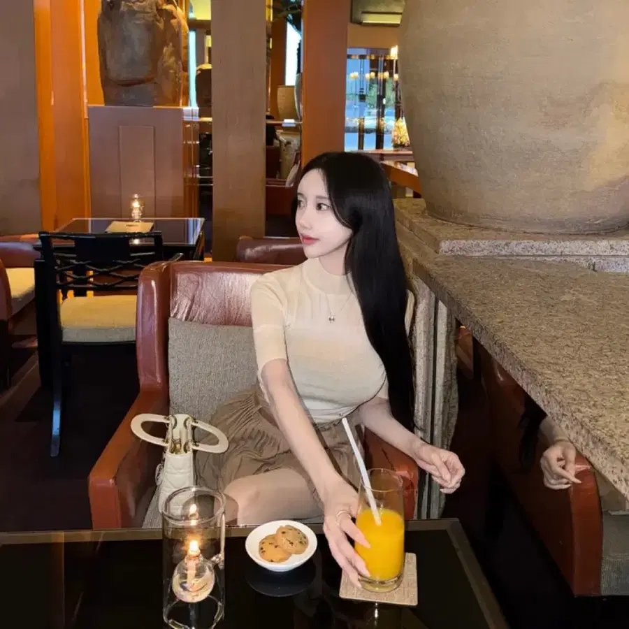 [Highqual] 새상품 텐셀 배색 5부 시스루 니트 수입의류