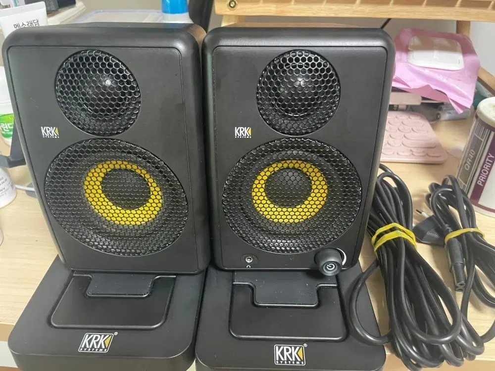 krk go aux3 스피커 1조 판매합니다