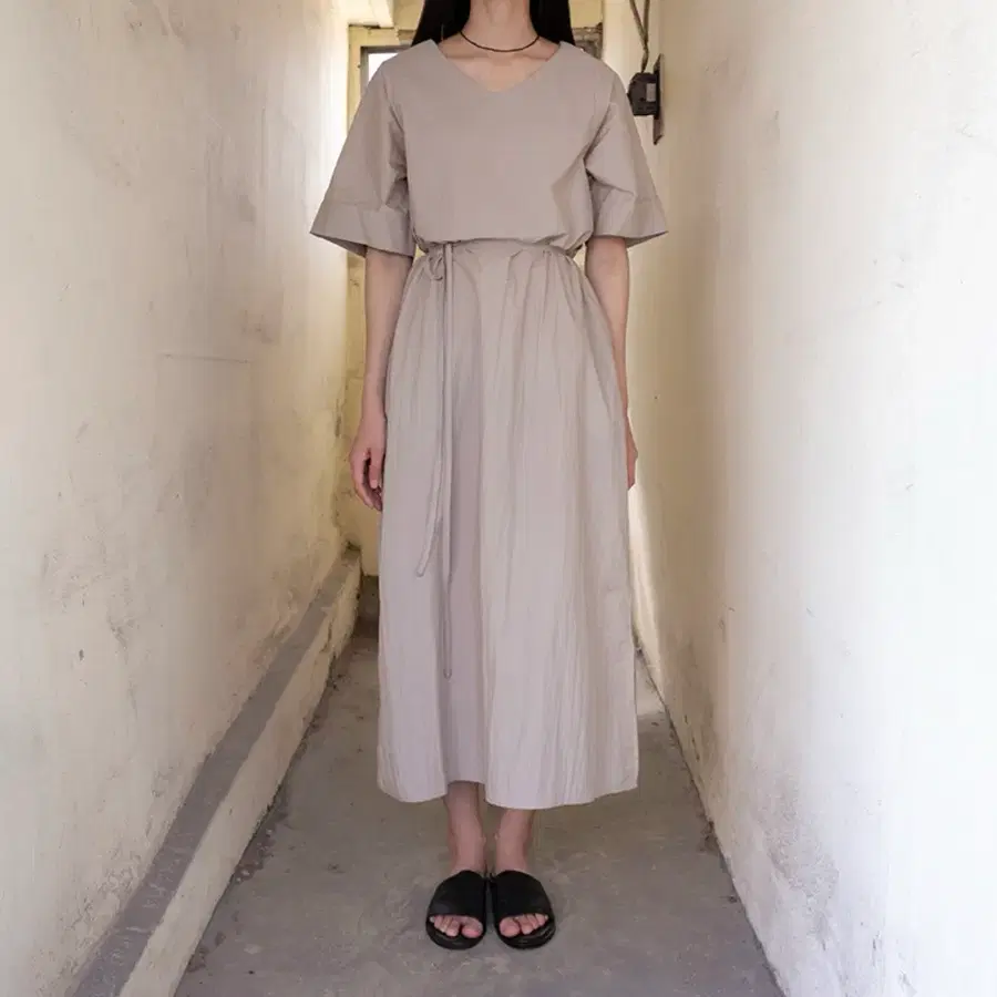 유노이아 나일론 원피스 light nylon dress