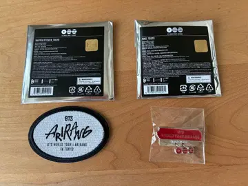 BTS WORLD TOUR ARIRANG 와펜 핀 배지 세트