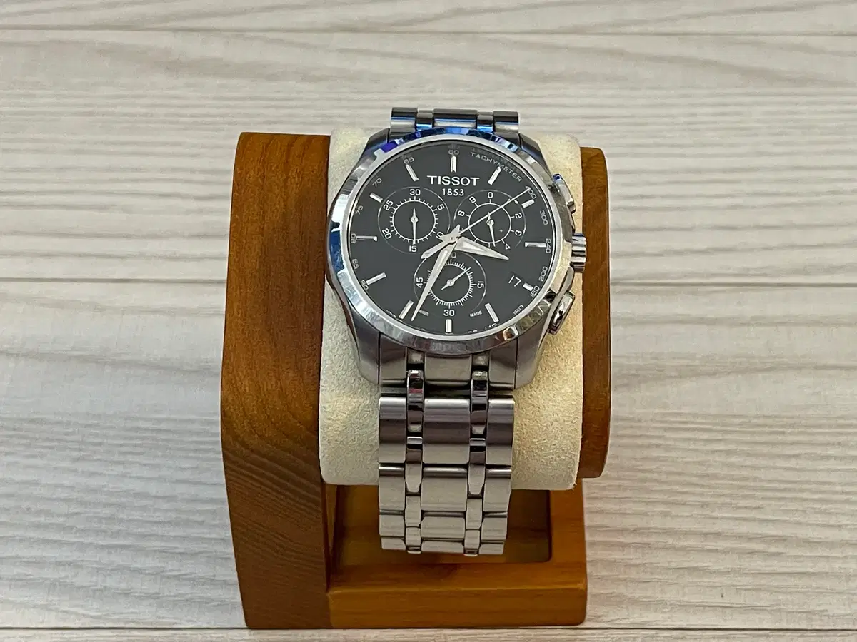 [TISSOT] 티쏘 꾸르띠에 검판 크로노그래프 T035617 A 쿼츠
