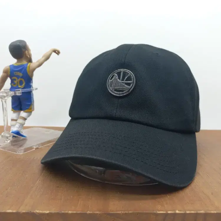 NBA 골든스테이트 워리어스 원형 메탈 금속 로고 볼캡 모자 블랙