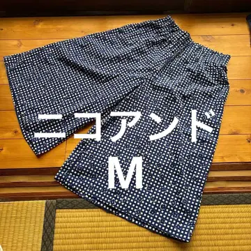 니코앤드 M 사이즈 네이비 체크 무늬 꽃무늬 가우초 팬츠
