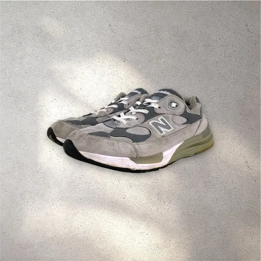 [270] 뉴발란스 992 그레이 (No.757)