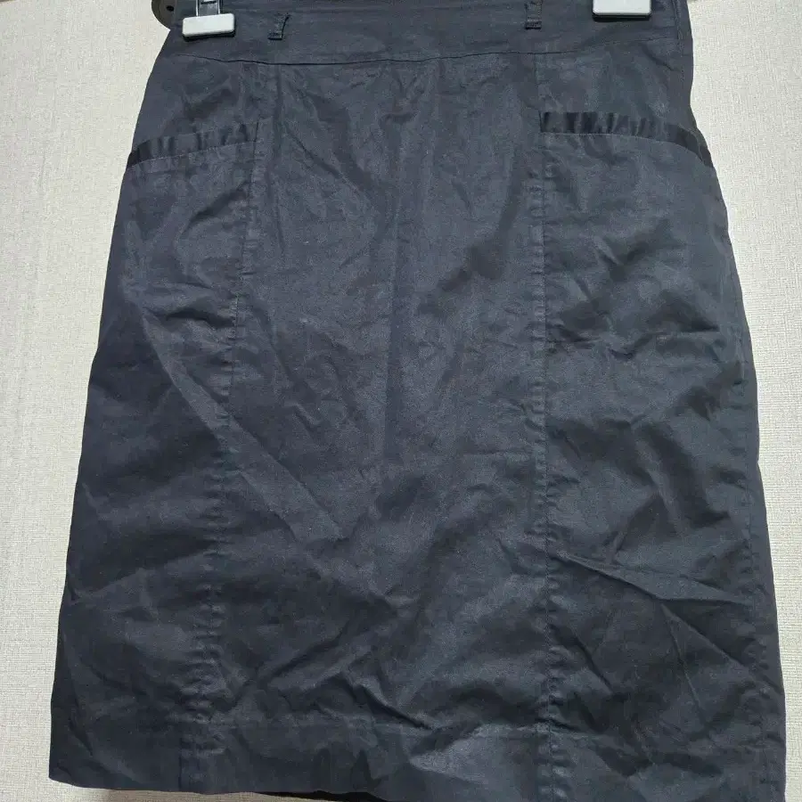 H&M 블랙 미디 스커트 EUR 38