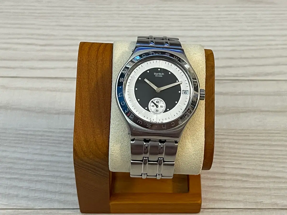 [SWATCH] 스와치 아이러니 쁘띠 세컨드 컬렉션 남성용 메탈시계