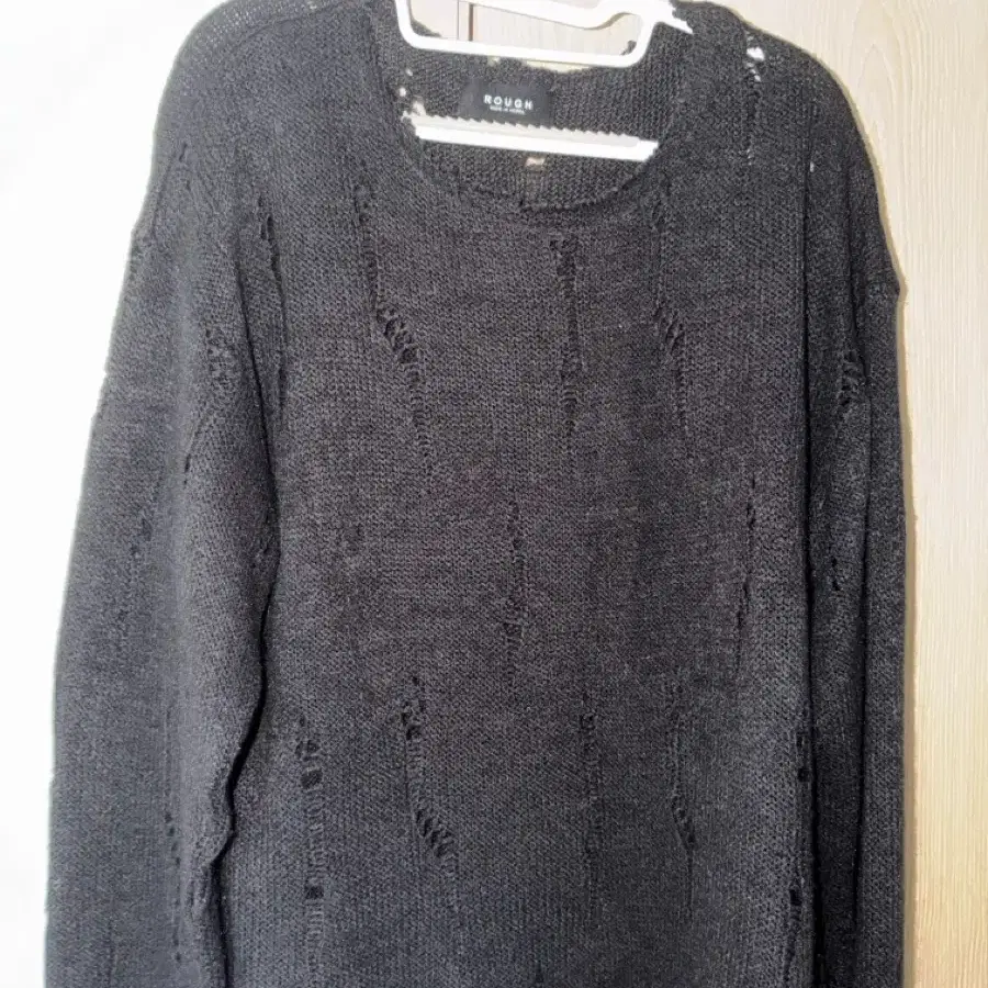 ROUGH Distressed Knit (BLACK)