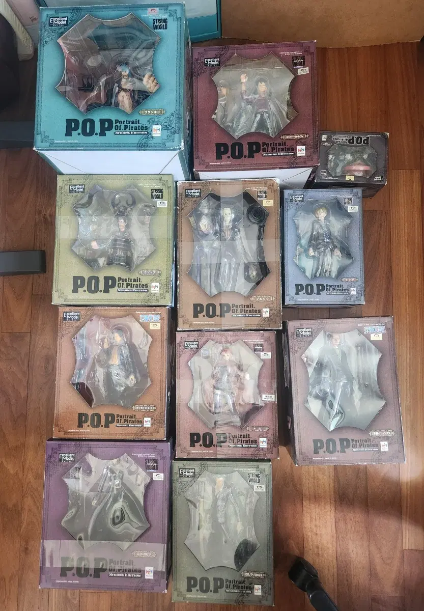 원피스 pop 스트롱월드 피규어 11개 일괄 세트로 양도(판매)합니다!