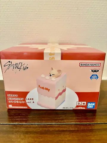 [ 배송비 포함 ] SKZOO BIRTHDAY CAKE 컬렉션 폭시니