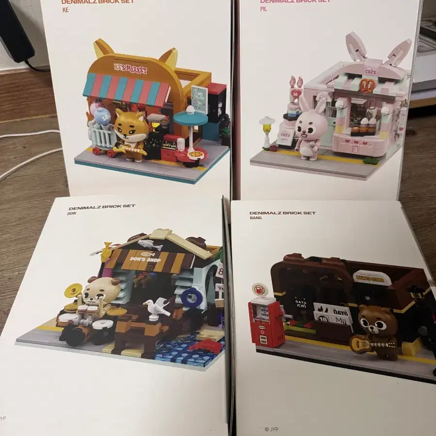 데이식스 데니멀즈 브릭 피규어 원가이하