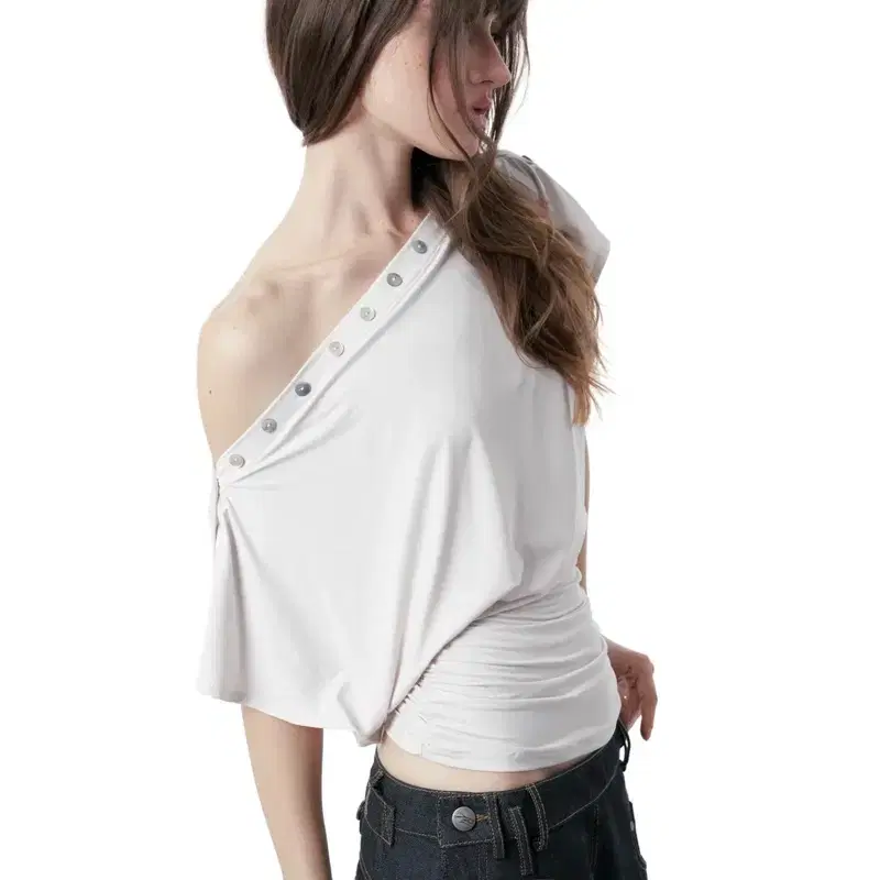 PLOP Opal Shell Top 버튼 오프숄더 트임 반팔 티셔츠