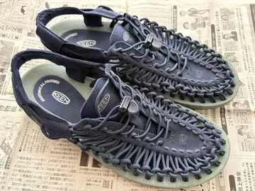 KEEN UNEEK 샌들