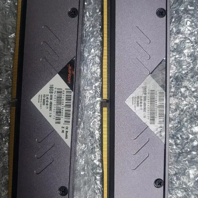 Juhor DDR5 4800MHz 32GB (16GBx2) 램 팝니다.