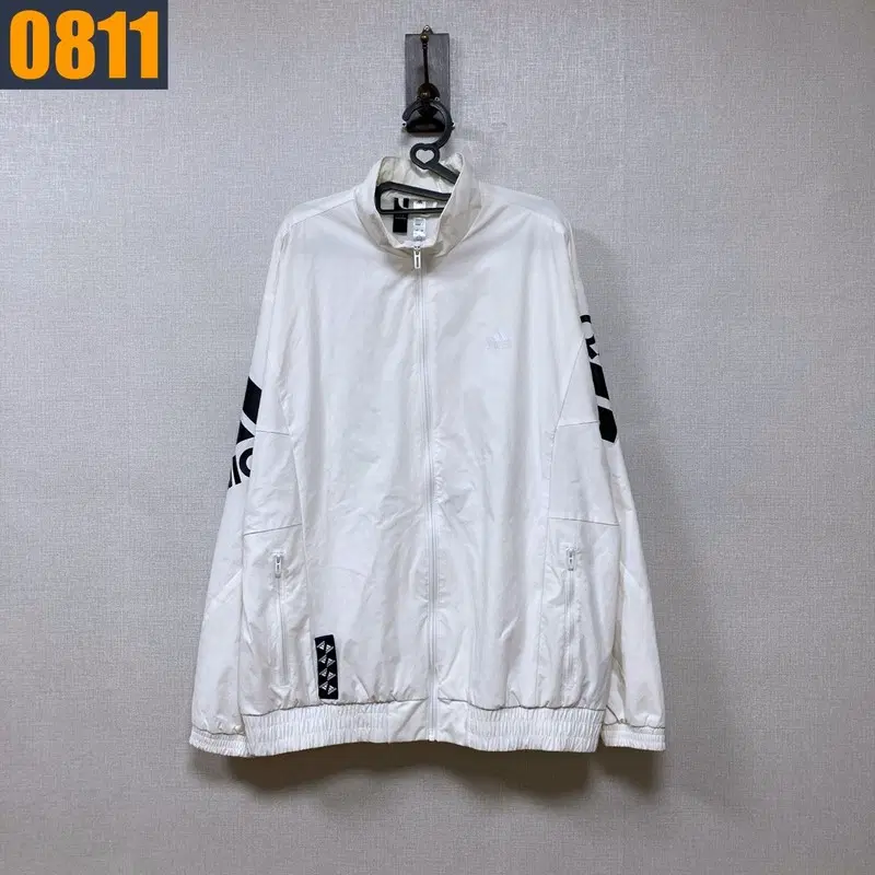 105 ADIDAS 아디다스 화이트 바람막이 자켓 아우터