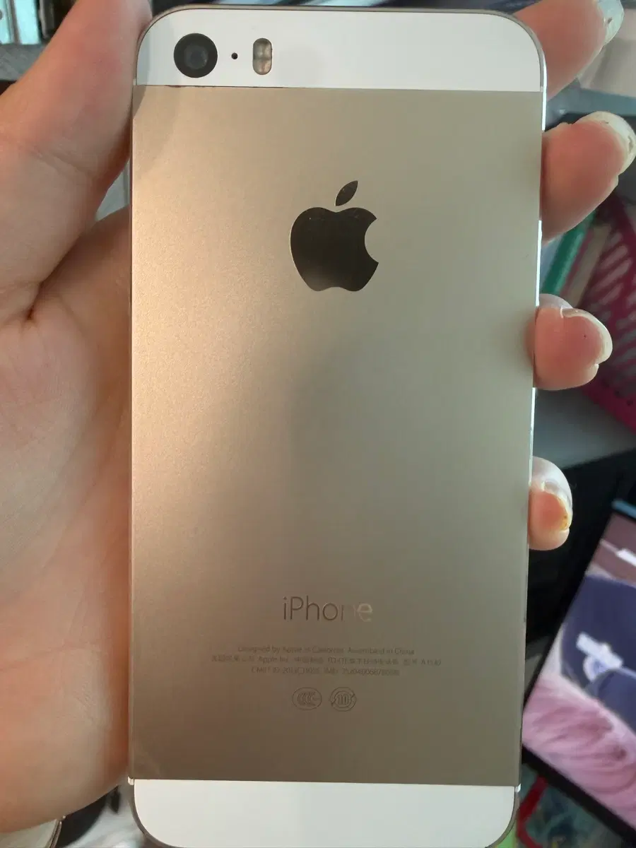 아이폰 5s 골드 색상 16GB