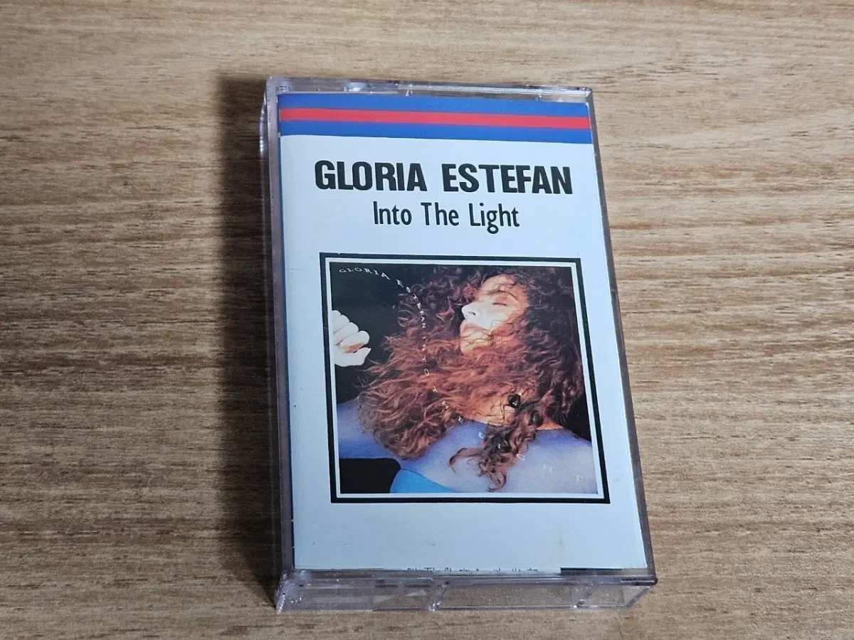 Gloria Estefan - Into The Light (Tape)