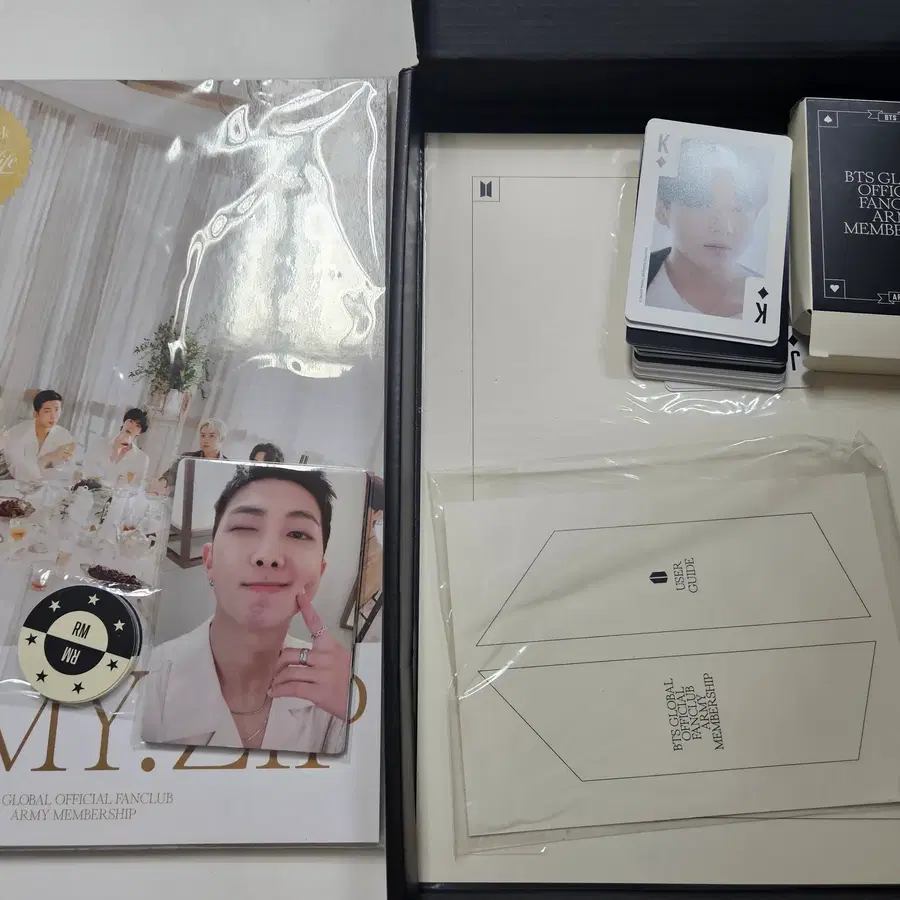 방탄소년단 아미 멤버십 킷 (BTS GLOBAL OFFICIAL FANCLUB ARMY MEMBERSHIP KIT)