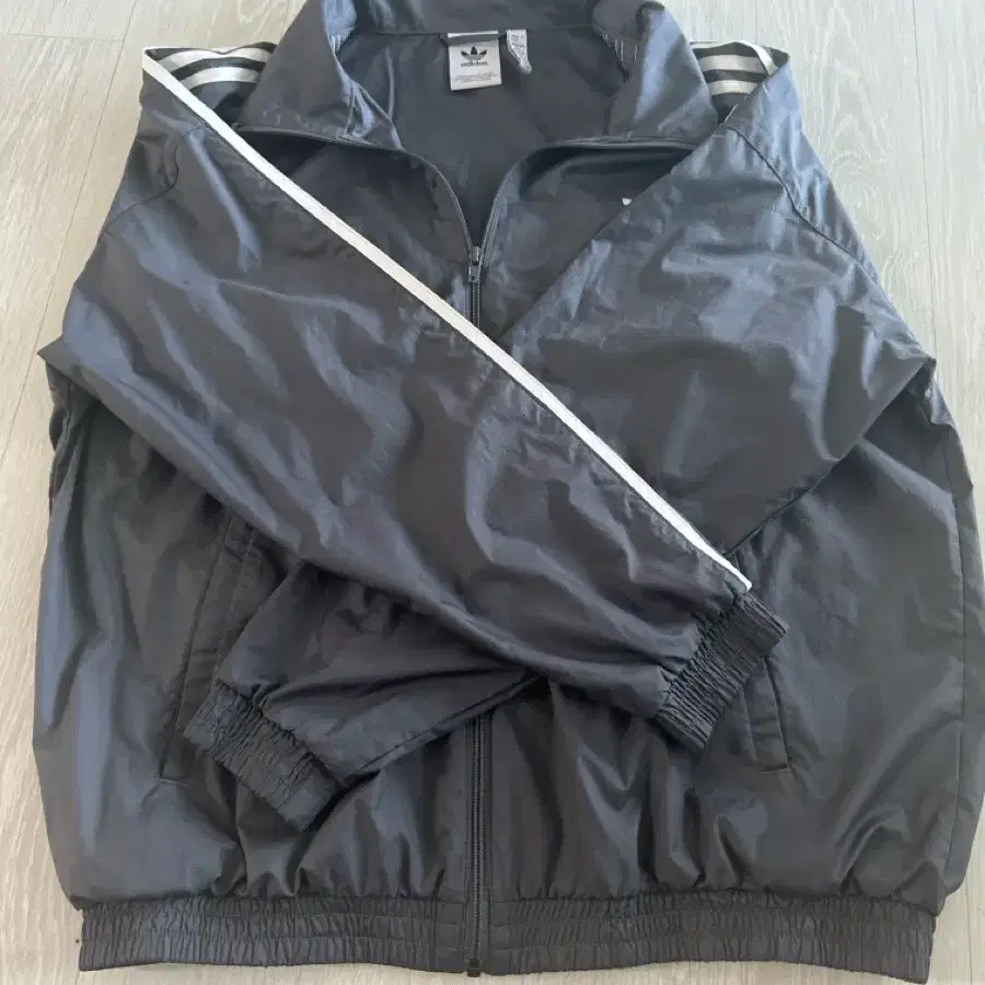 아디다스 트랙탑 바람막이 2xl