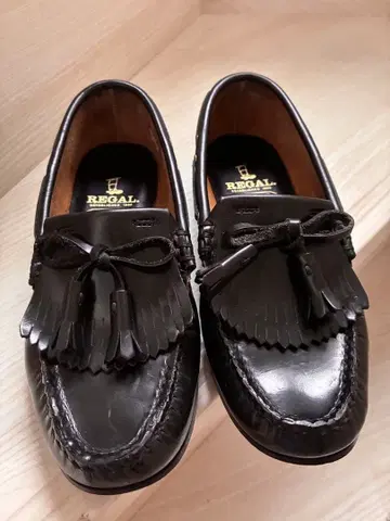 REGAL 태슬 로퍼 블랙 WIDE FITTING