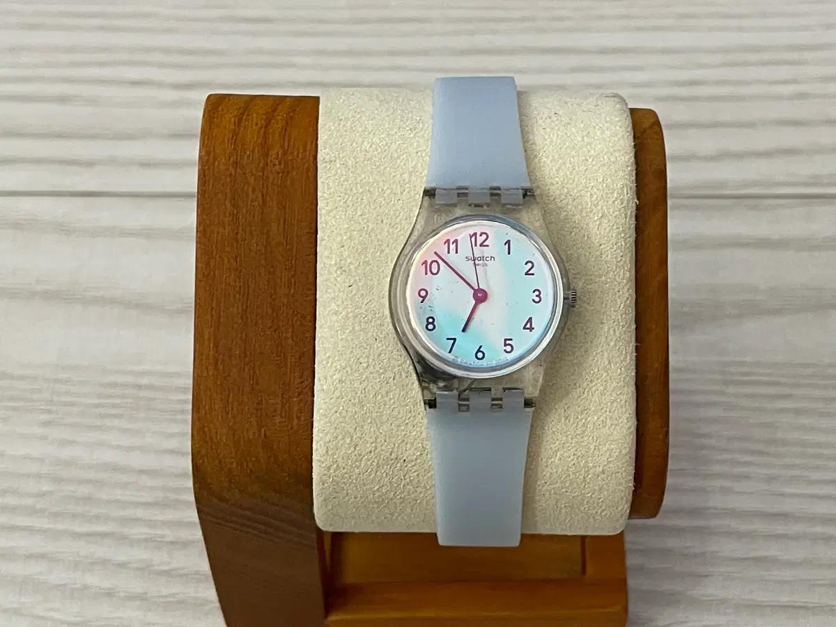 [SWATCH] 스와치 에센셜 캐주얼 블루 여성용 시계