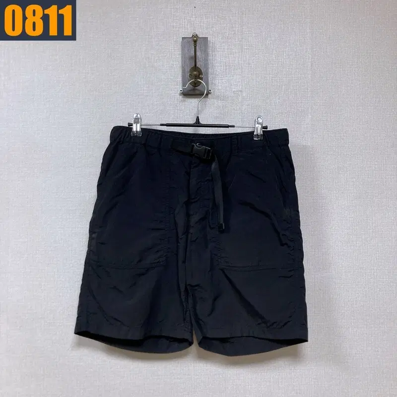 32 무신사 스탠다드 나일론 검정 반바지
