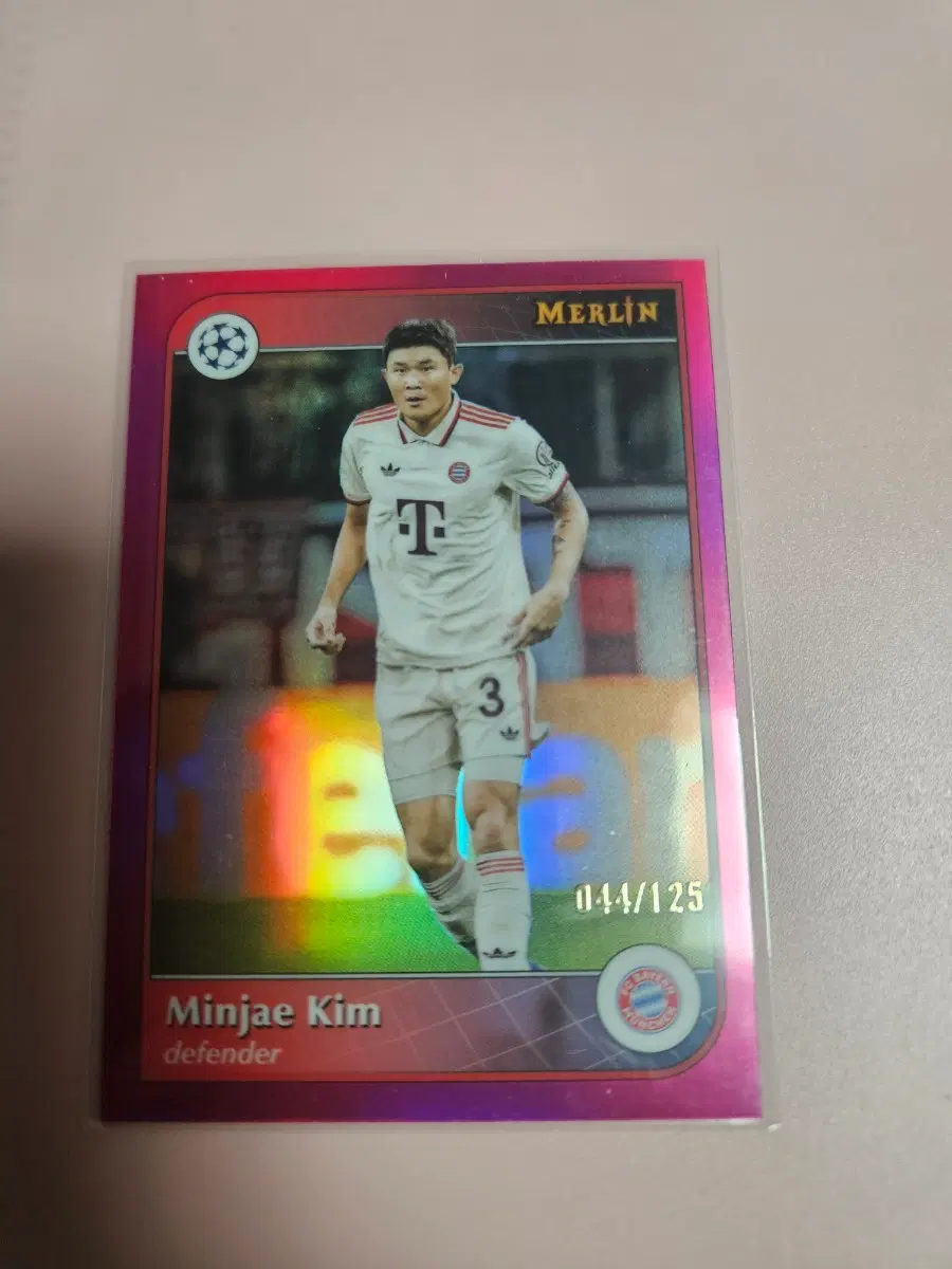 김민재 125장 한정 2024 Topps Merlin 리플렉터 카드