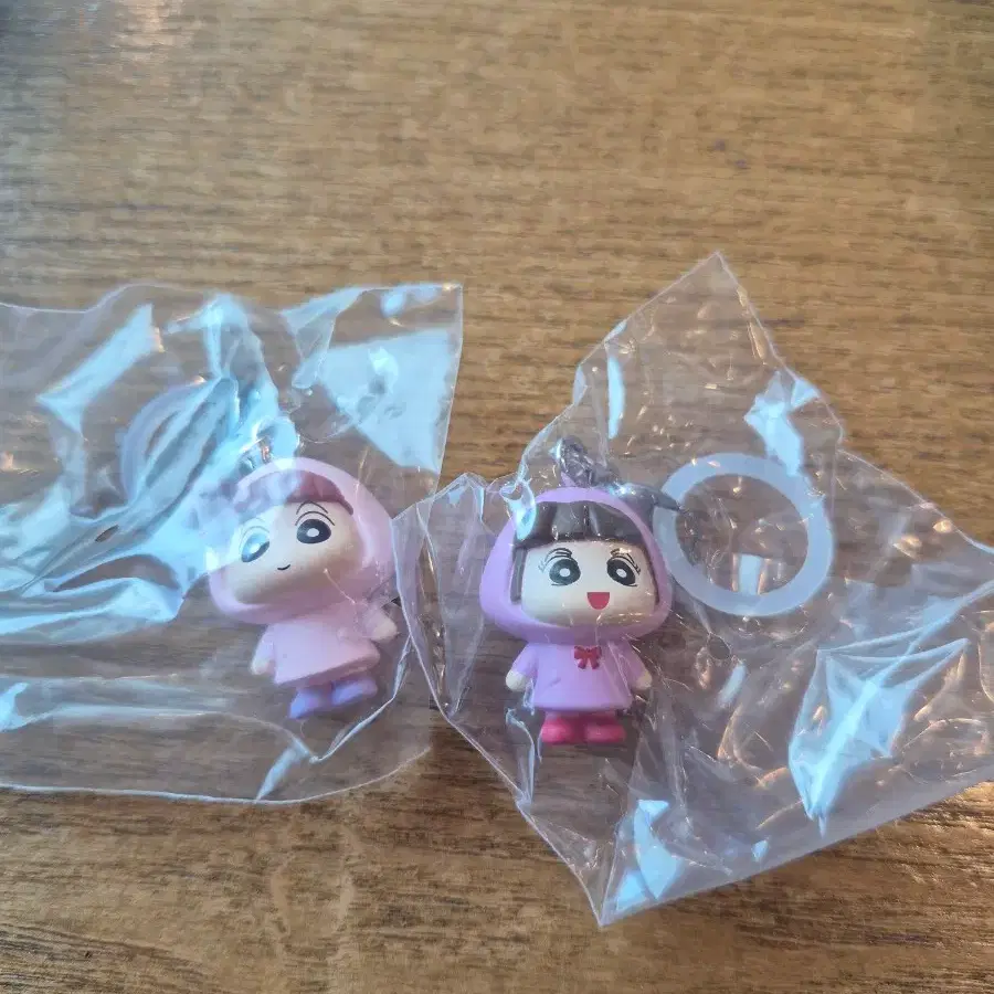 유리, 수지 가챠 키링