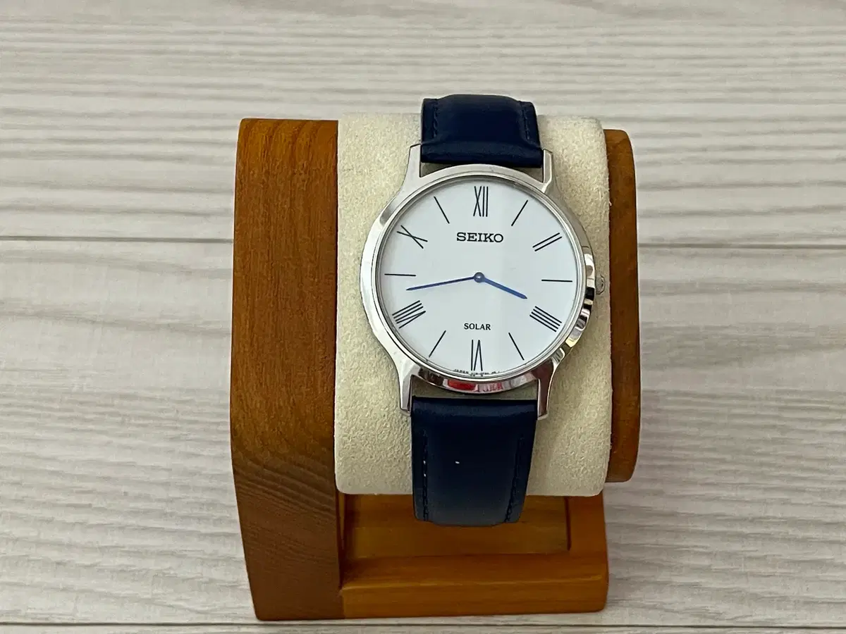 [SEIKO] 세이코 셀렉션 솔라 로만 남성용 가죽스트랩 시계