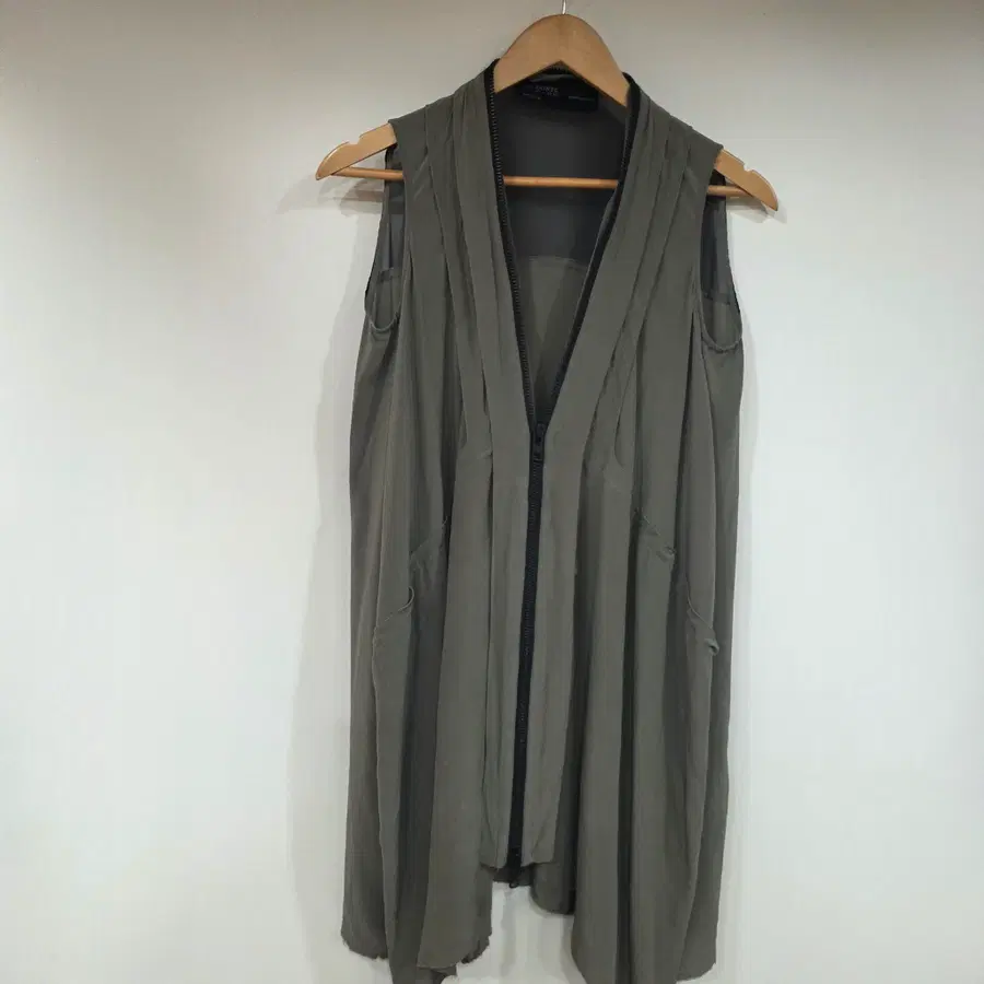 올세인츠 실크 여성 베스트