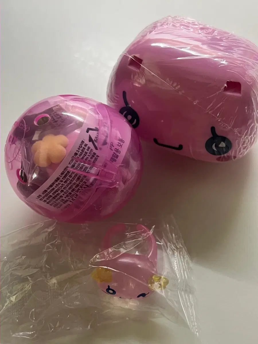 다마고치 플라워치 캬푸캬라 조립 피규어 플로키 반지 가챠